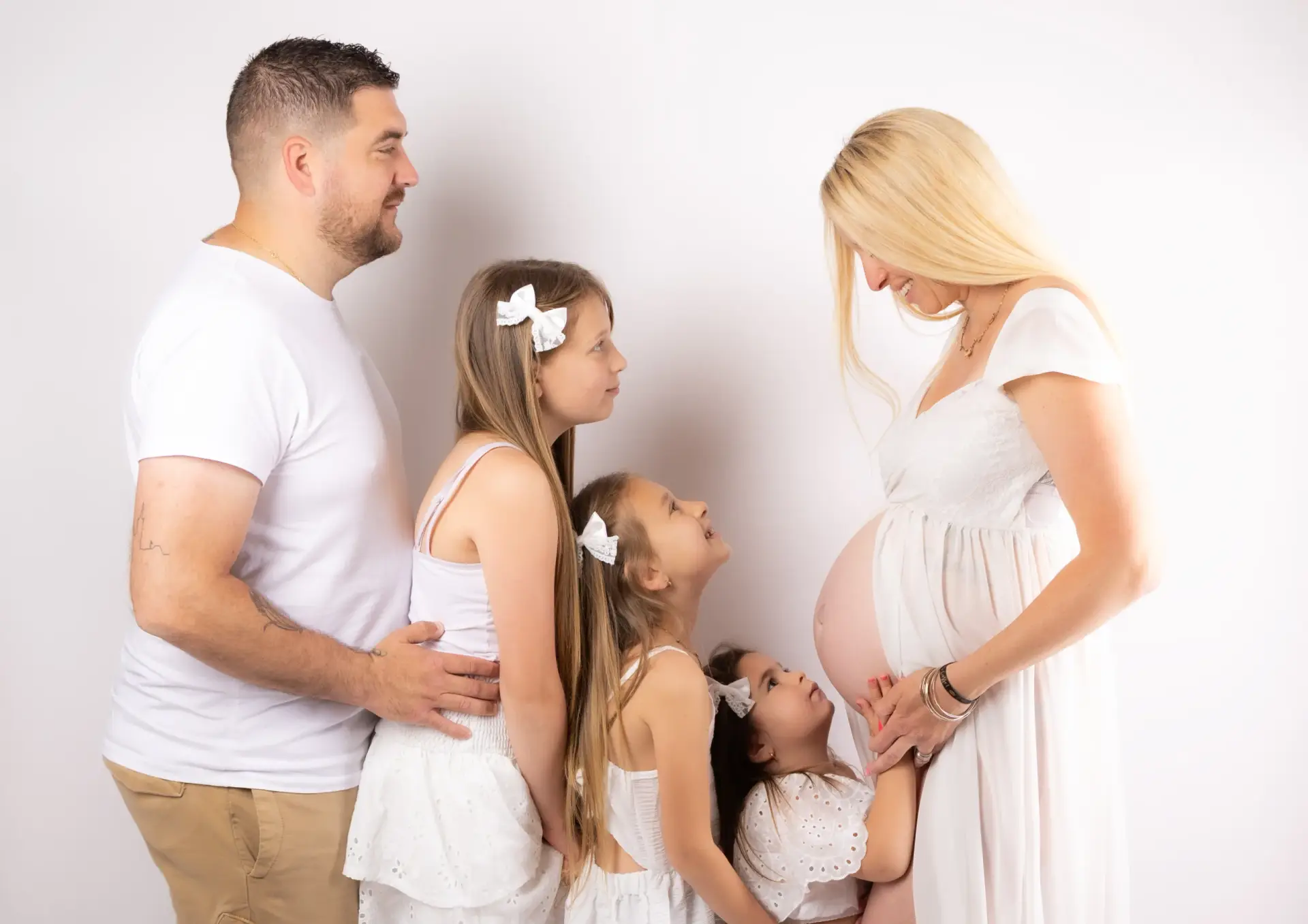 shooting photos grossesse en famille a aix en provence